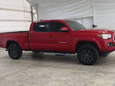 Used 2023 Toyota Tacoma SR5 w/ Technology Package AWD/4WD image 6