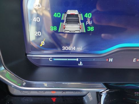 Used 2022 Chevrolet Silverado 1500 LT Trail Boss w/ Protection Package image 17