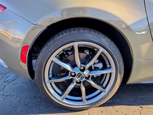 Used 2023 MAZDA MX-5 Miata Grand Touring w/ Weather Package image 28