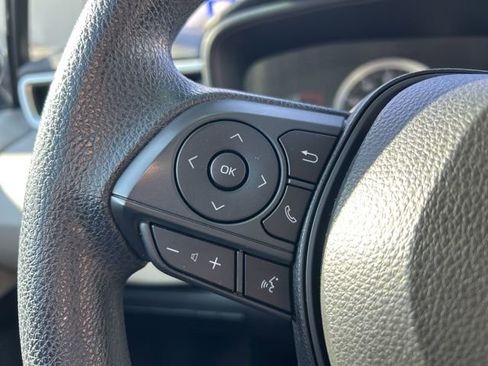 Used 2020 Toyota Corolla LE image 15