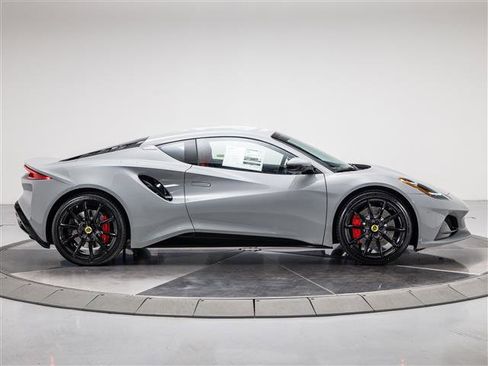 New 2025 Lotus Emira image 6