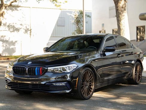 Used 2018 BMW 530i xDrive AWD/4WD image 8