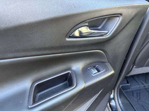 Used 2020 Chevrolet Equinox LT w/ Midnight Edition image 26