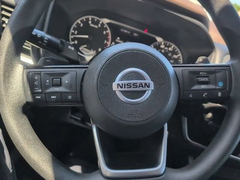 Used 2021 Nissan Rogue SV AWD/4WD image 23