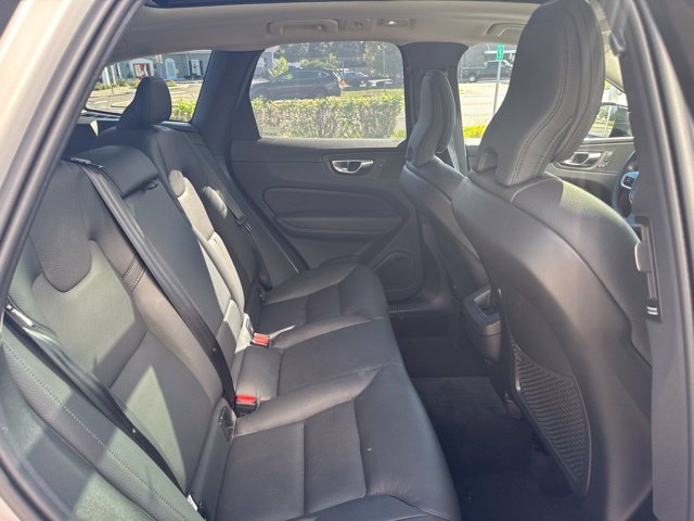 Certified 2025 Volvo XC60 B5 Plus AWD/4WD image 13
