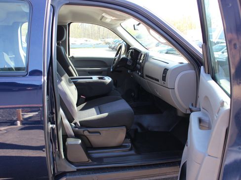 Used 2010 Chevrolet Silverado 1500 W/T AWD/4WD image 30