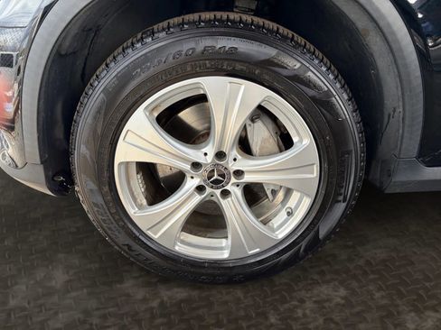 Used 2018 Mercedes-Benz GLC 300 4MATIC image 35