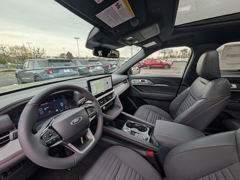 New 2026 Ford Explorer ST-Line image 13