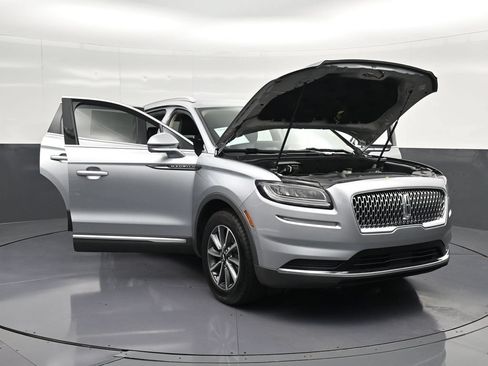 Used 2021 Lincoln Nautilus FWD image 38