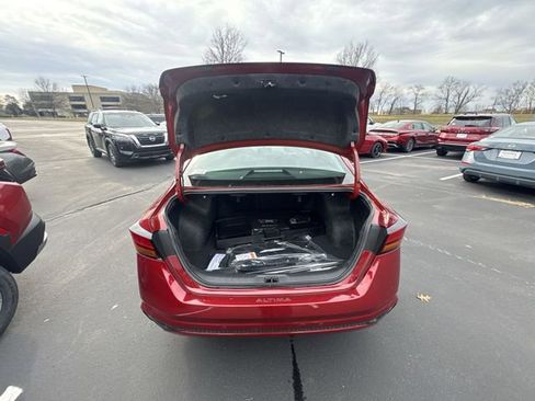 New 2025 Nissan Altima 2.5 SV image 22