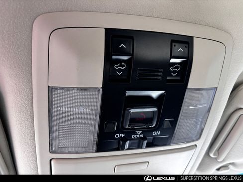 Used 2023 Lexus GX 460 Premium w/ Accessory Package image 14