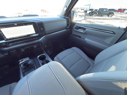 Certified 2024 Chevrolet Silverado 1500 LT Trail Boss w/ Convenience Package II image 34