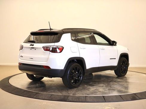 Used 2023 Jeep Compass Altitude w/ Sun and Sound Group image 3