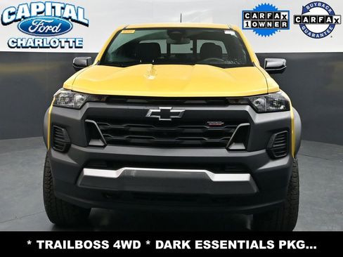 Used 2024 Chevrolet Colorado Trail Boss w/ LPO, Dark Essentials Package AWD/4WD image 2