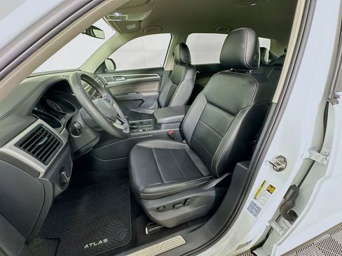 Used 2021 Volkswagen Atlas SE image 24