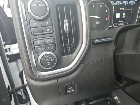 Used 2023 GMC Sierra 3500 AT4 w/ AT4 Premium Plus Package image 17