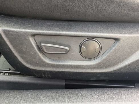 Used 2022 Ford Mustang Premium RWD image 16