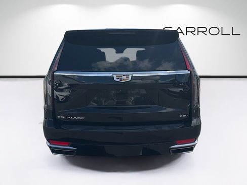 Used 2024 Cadillac Escalade Premium Luxury AWD/4WD image 4