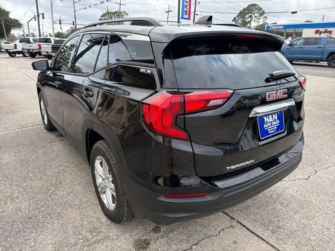 Used 2018 GMC Terrain SLE w/ Driver Convenience Package image 6