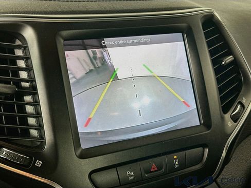 Used 2021 Jeep Cherokee Latitude Lux 80th Anniv w/ Quick Order Package 2YU 80th image 13