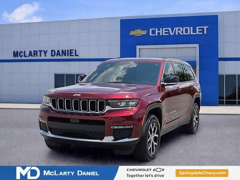 Used 2025 Jeep Grand Cherokee L Limited AWD/4WD image 2