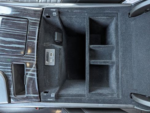 Used 2023 Cadillac Escalade V image 33