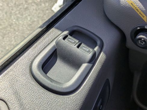 Used 2020 Ford Transit 250 BASE image 22