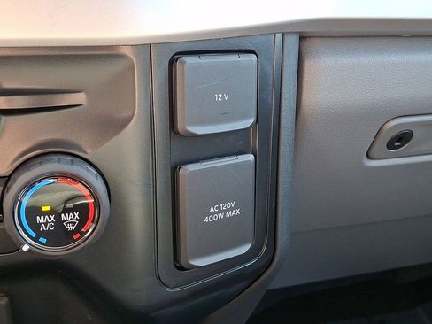 Used 2025 Ford F250 XLT AWD/4WD image 24