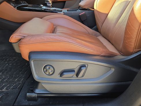 Used 2021 Audi Q5 2.0T Premium Plus w/ Premium Plus Package image 17