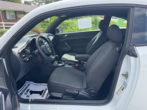 Used 2014 Volkswagen Beetle 1.8T FWD image 7