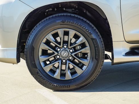 Certified 2023 Lexus GX 460 Premium image 11