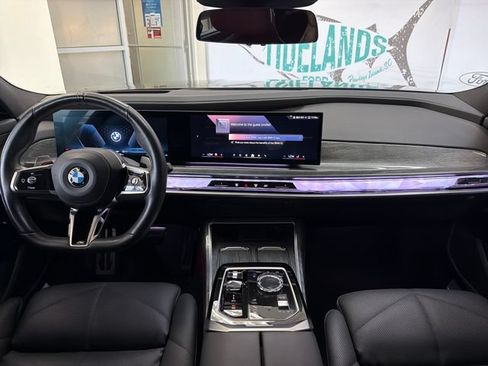 Used 2024 BMW 740i RWD image 17