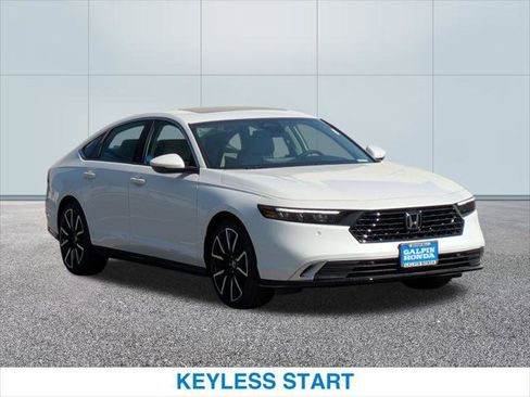 New 2025 Honda Accord Touring image 4