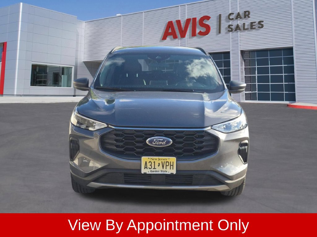 Used 2025 Ford Escape ST-Line AWD/4WD image 2