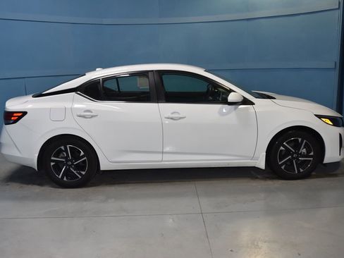 Certified 2024 Nissan Sentra SV w/ All-Weather Package image 20