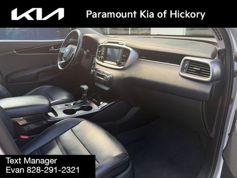 Used 2019 Kia Sorento EX FWD image 13
