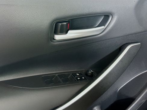 Used 2022 Toyota Corolla SE FWD image 23
