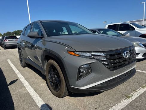 Used 2024 Hyundai Tucson SE FWD image 3