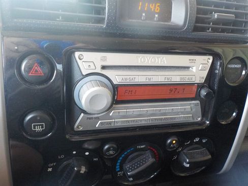 Used 2007 Toyota FJ Cruiser 4WD image 27