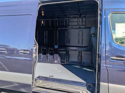 Certified 2024 Mercedes-Benz Sprinter 2500 image 7