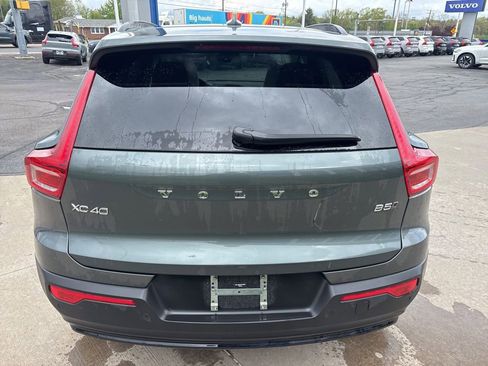 Used 2026 Volvo XC40 B5 Plus AWD/4WD image 8
