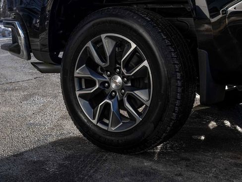 Used 2025 Chevrolet Silverado 1500 LT image 9