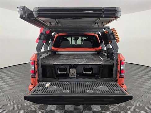 Used 2025 Nissan Frontier PRO-4X w/ Pro Convenience Package AWD/4WD image 19