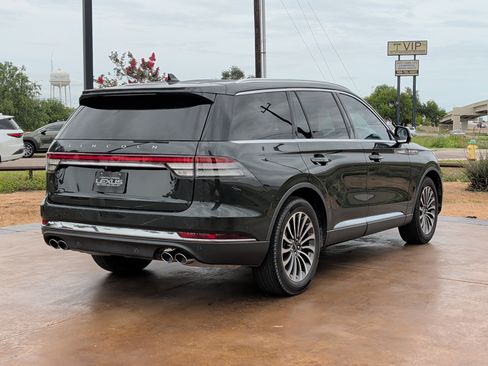Used 2022 Lincoln Aviator Reserve w/ Equipment Group 201A RWD image 2
