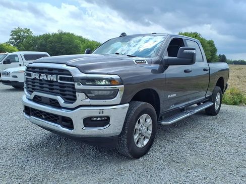 Used 2026 RAM 2500 Big Horn AWD/4WD image 12