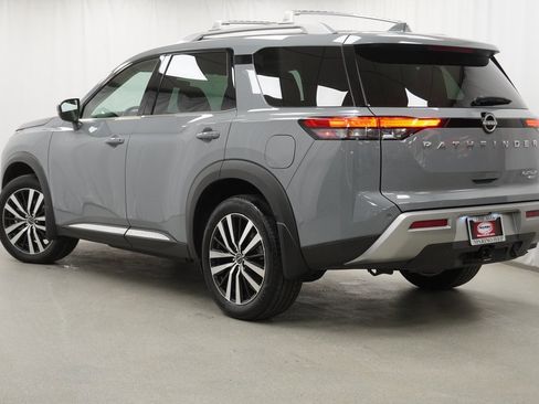 Used 2024 Nissan Pathfinder Platinum w/ Cargo Package image 14