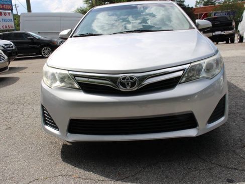 Used 2012 Toyota Camry LE image 7