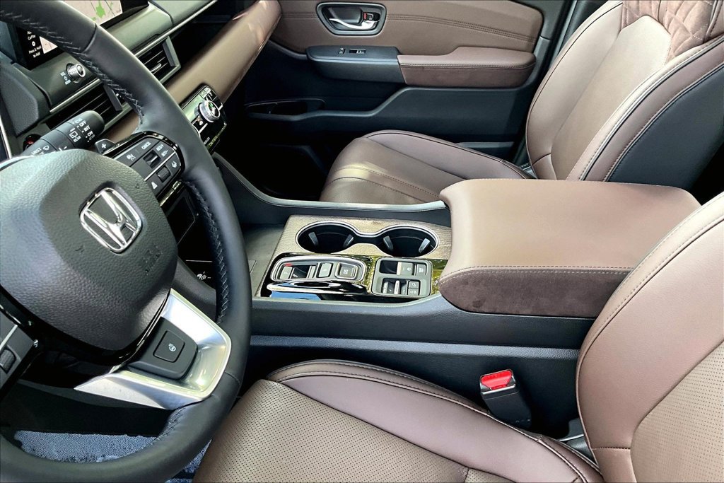 Certified 2026 Honda Pilot Elite image 13