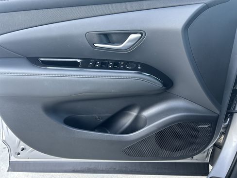 Used 2025 Hyundai Tucson Limited image 27