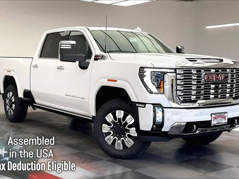 New 2026 GMC Sierra 2500 Denali w/ Denali Reserve Package AWD/4WD image 1